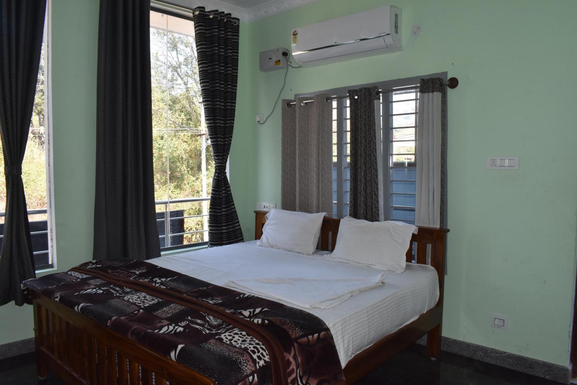 Yelagiri Goldhill Resort Экстерьер фото