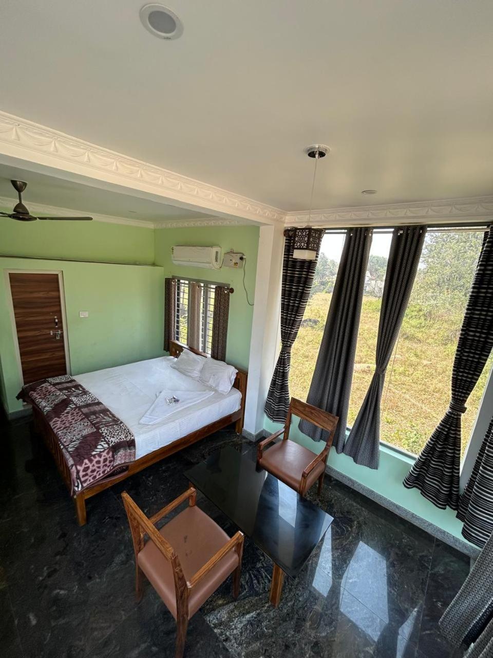 Yelagiri Goldhill Resort Экстерьер фото
