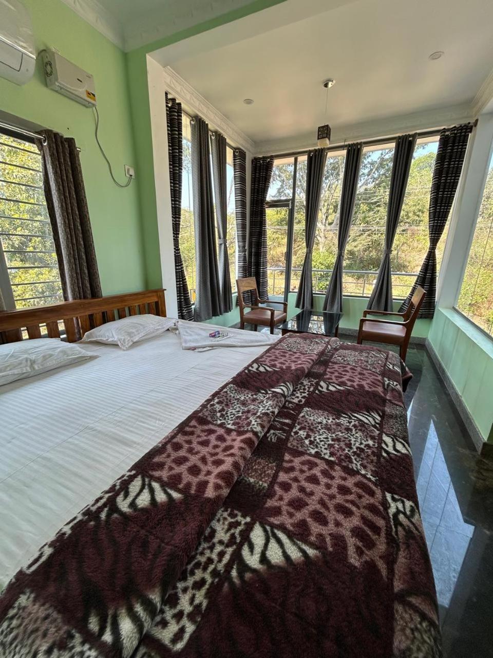Yelagiri Goldhill Resort Экстерьер фото